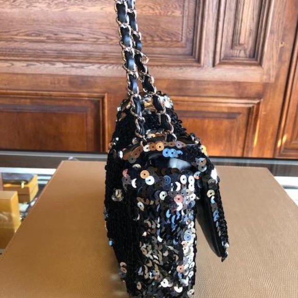 Chanel Sequin Reversible 'Summer Night' Flap Bag - Picture 9 of 12